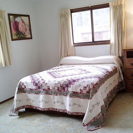 Freedom Ridge Cabins Хил Сити Екстериор снимка