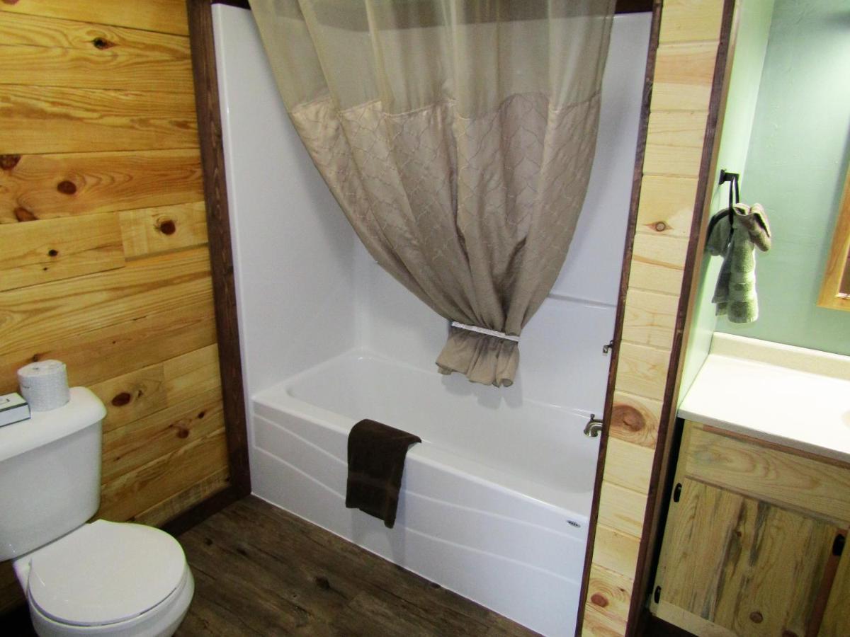 Freedom Ridge Cabins Хил Сити Екстериор снимка