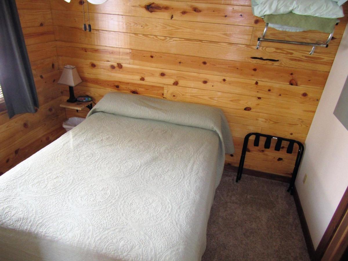 Freedom Ridge Cabins Хил Сити Екстериор снимка