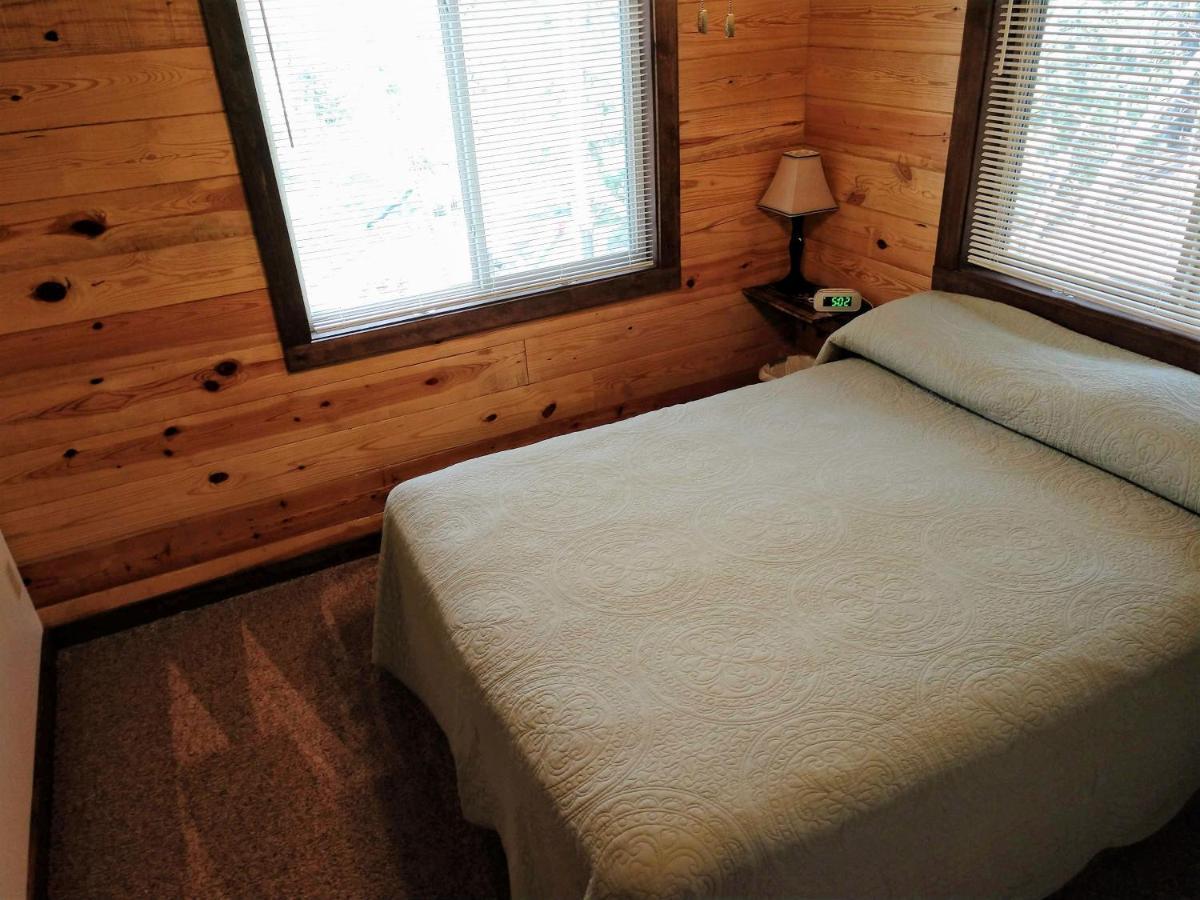 Freedom Ridge Cabins Хил Сити Екстериор снимка